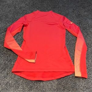 Nike thermal workout long sleeve top
